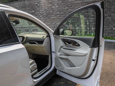 Used 2020 GMC Terrain Denali w/ Denali Premium Package image 14