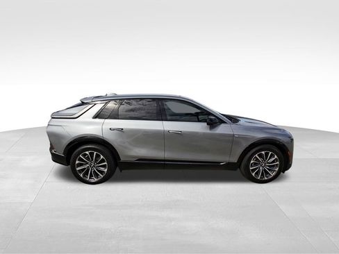 New 2026 Cadillac Lyriq Sport image 5