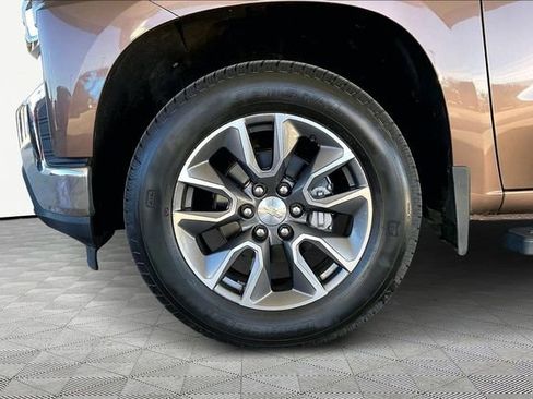 Used 2019 Chevrolet Silverado 1500 LT w/ All-Star Edition image 22