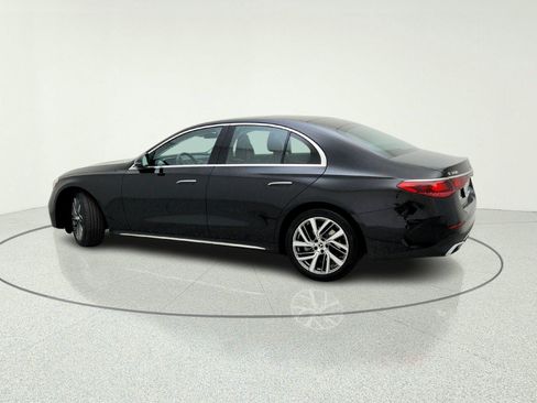 Used 2025 Mercedes-Benz E 350 4MATIC Sedan image 13
