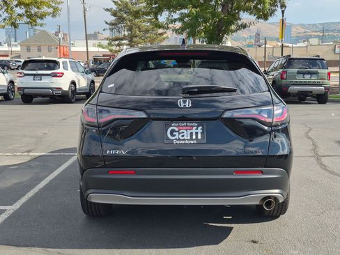 Used 2024 Honda HR-V Sport image 7