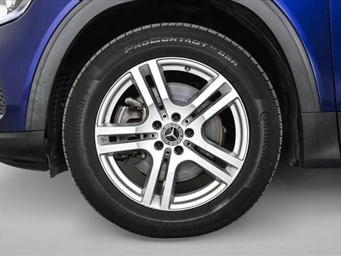 Used 2021 Mercedes-Benz GLB 250 4MATIC image 24