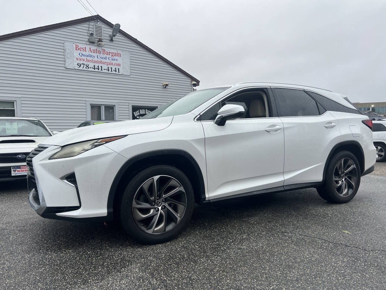 Used 2018 Lexus RX 350L Luxury w/ Accessory Package FWD image 2