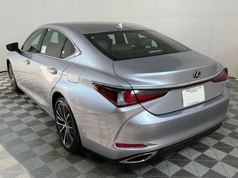 New 2025 Lexus ES 350 w/ Premium Package image 4