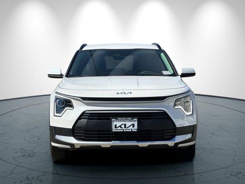 New 2026 Kia Niro LX FWD image 9