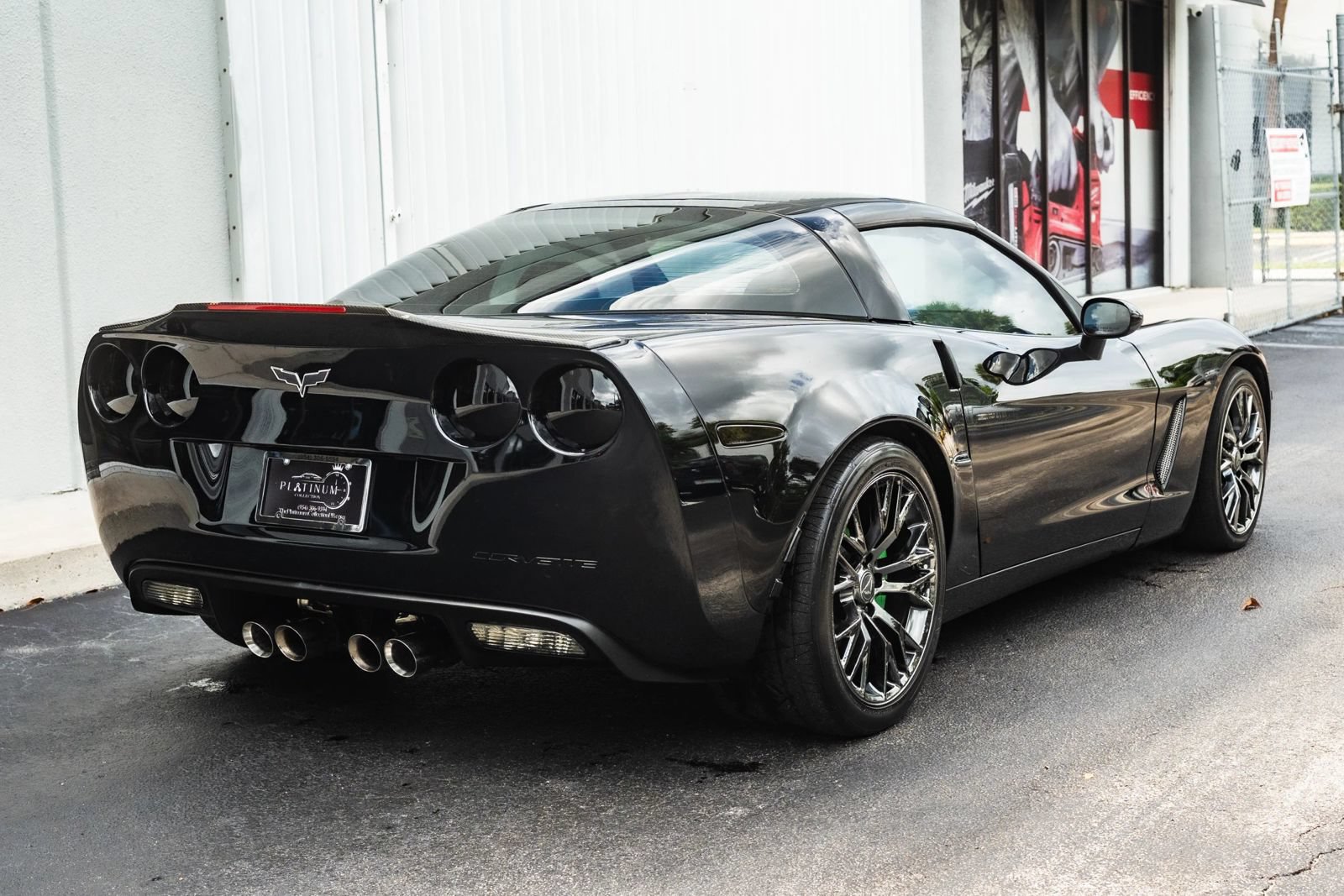 Used 2009 Chevrolet Corvette Coupe w/ Preferred Equipment Group RWD image 8