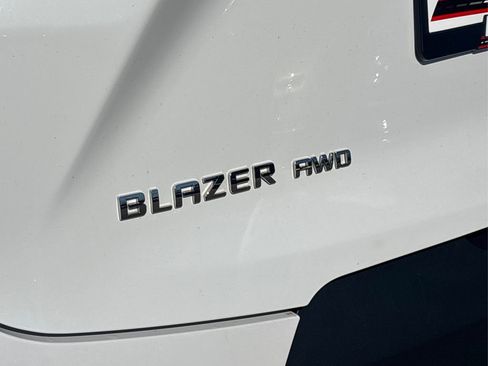 Used 2020 Chevrolet Blazer LT AWD/4WD image 15