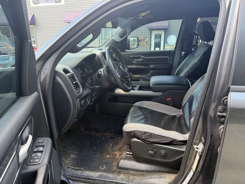 Used 2024 RAM 1500 Big Horn AWD/4WD image 9