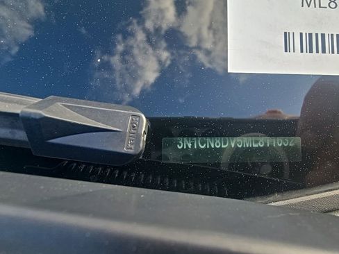 Used 2021 Nissan Versa S image 10