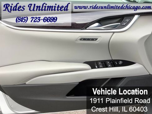 Used 2016 Cadillac XTS Luxury w/ Driver Awareness Package FWD image 13