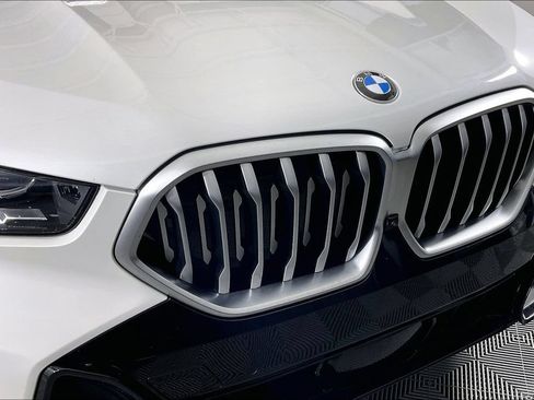 Used 2025 BMW X6 xDrive40i w/ Climate Comfort Package AWD/4WD image 38
