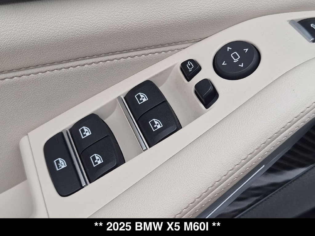 Used 2025 BMW X5 M60i AWD/4WD image 28