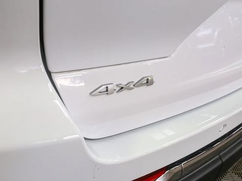 Used 2025 Jeep Grand Cherokee Limited AWD/4WD image 9