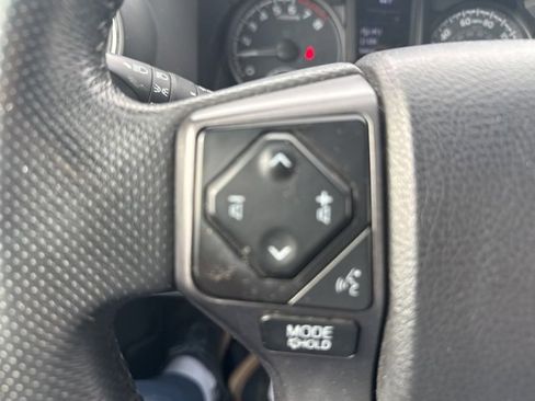 Used 2022 Toyota Tacoma TRD Off-Road w/ Technology Package image 14