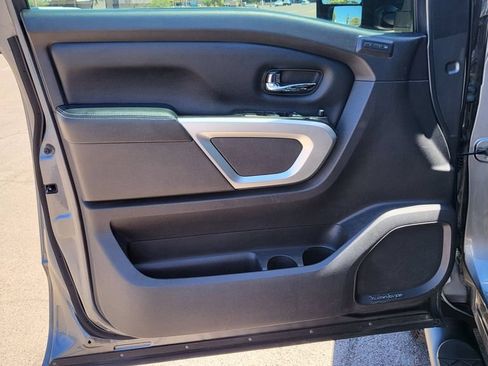 Used 2016 Nissan Titan SV AWD/4WD image 24