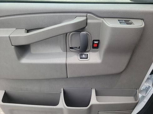 New 2025 GMC Savana 3500 w/ Power Convenience Package image 15