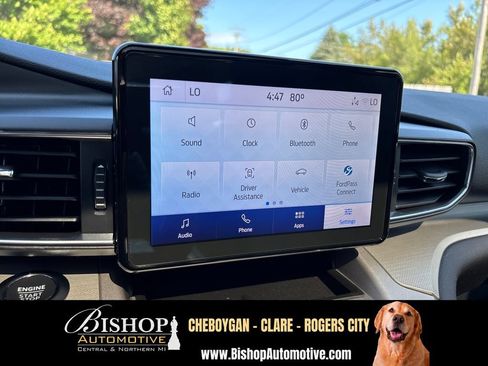Used 2022 Ford Explorer XLT w/ Equipment Group 202A AWD/4WD image 29