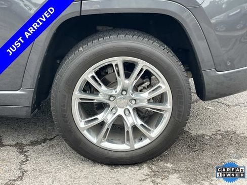 Used 2022 Jeep Grand Cherokee Summit w/ Adv Protech Group IV AWD/4WD image 13