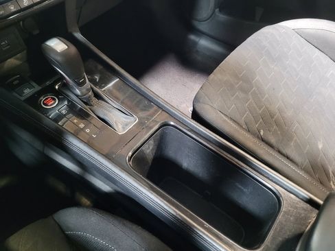 Used 2021 Nissan Kicks SV FWD image 26