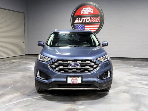 Used 2019 Ford Edge Titanium w/ Cargo Accessory Package AWD/4WD image 2