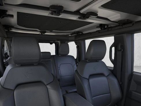 New 2025 Ford Bronco Badlands AWD/4WD image 11