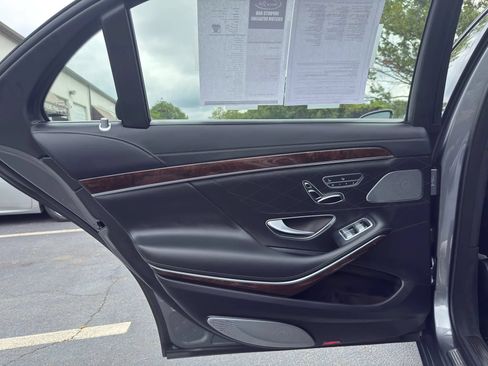 Used 2018 Mercedes-Benz S 560 4MATIC Sedan image 37