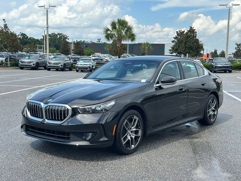 Used 2026 BMW 530i w/ Premium Package RWD image 1