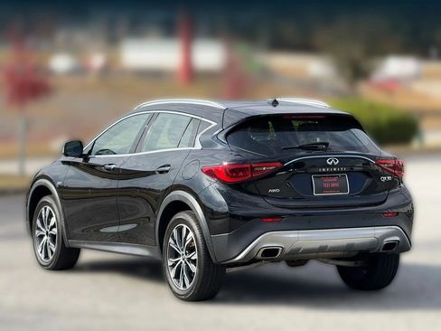 Used 2019 INFINITI QX30 Premium w/ Navigation Package image 10