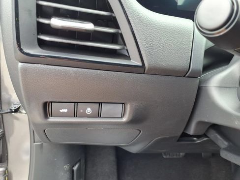 New 2026 Nissan Sentra SV w/ SV Convenience Package FWD image 15