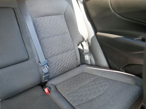 Used 2018 Chevrolet Equinox LT AWD/4WD image 14