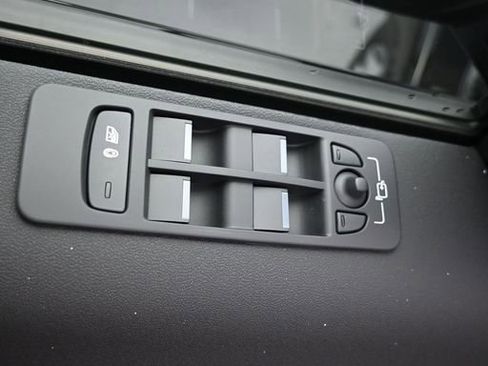 New 2025 Land Rover Discovery Sport Dynamic SE AWD/4WD image 20