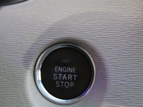 Used 2013 Toyota Sienna XLE FWD image 26