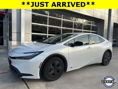 Used 2025 Toyota Prius LE