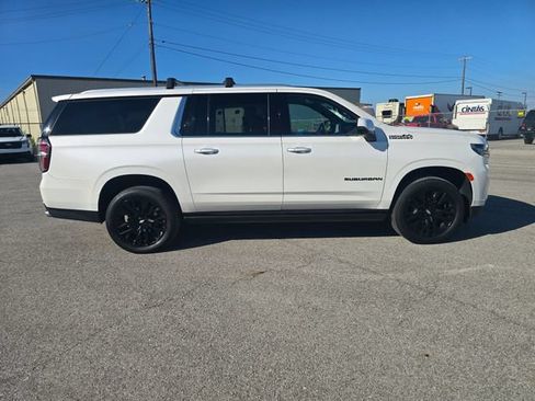 Used 2021 Chevrolet Suburban High Country AWD/4WD image 2
