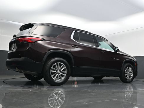 Used 2023 Chevrolet Traverse LT AWD/4WD image 47