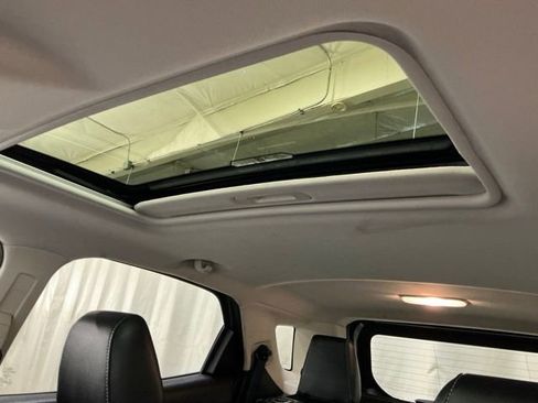 Used 2020 Ford EcoSport Titanium FWD image 16