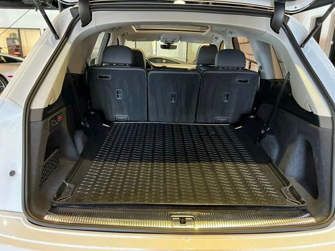 Used 2023 Audi Q7 3.0T Prestige image 26