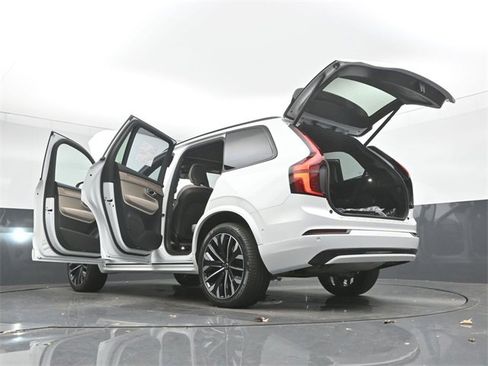 New 2026 Volvo XC90 B6 Ultra w/ Protection Package Premier image 57