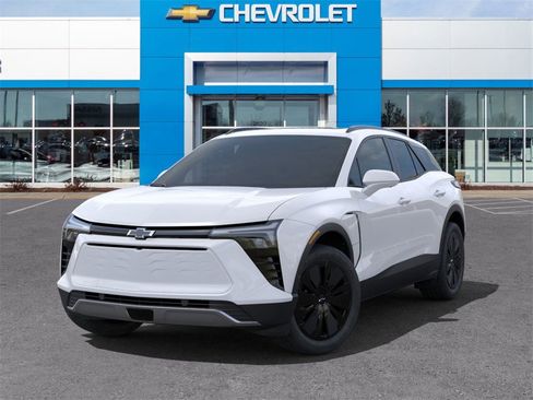 New 2025 Chevrolet Blazer EV LT image 6