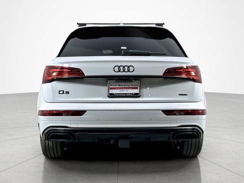 Used 2025 Audi Q5 e Premium Plus w/ Premium Plus Package image 4