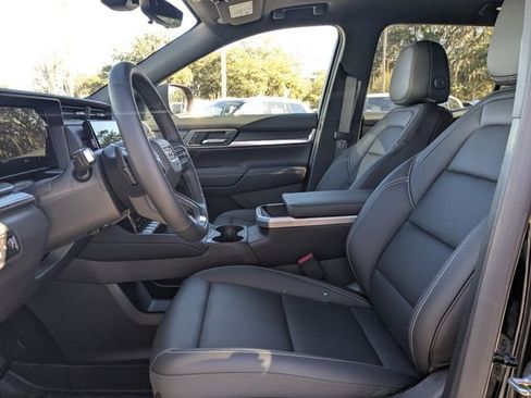 Used 2026 GMC Terrain Elevation w/ Elevation Premium Package image 25