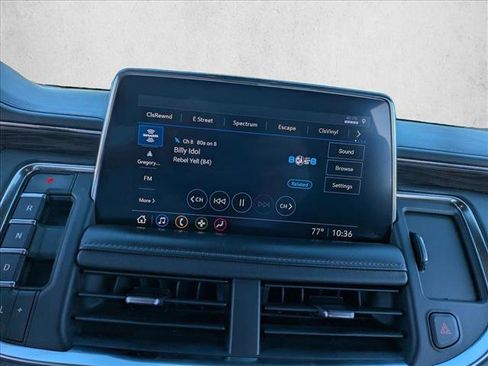 Used 2021 Chevrolet Tahoe Z71 w/ Luxury Package AWD/4WD image 14
