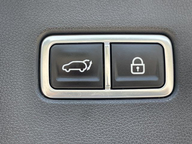 Used 2023 Kia Sorento SX FWD image 29