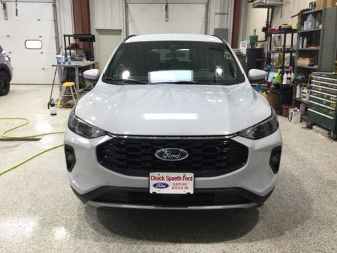 New 2026 Ford Escape ST-Line Select w/ Tech Pack #2 AWD/4WD image 2