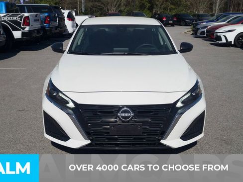 Used 2025 Nissan Altima 2.5 SV image 2