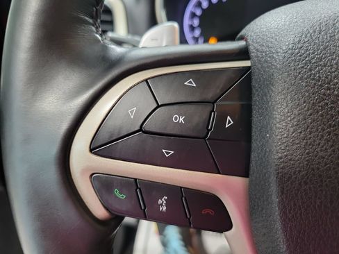 Used 2017 Jeep Grand Cherokee Laredo w/ Quick Order Package 23E AWD/4WD image 32