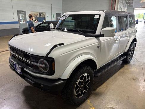 Certified 2023 Ford Bronco Outer Banks AWD/4WD image 4