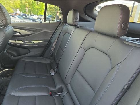 Used 2024 Buick Envista Sport Touring w/ Convenience II Package FWD image 13