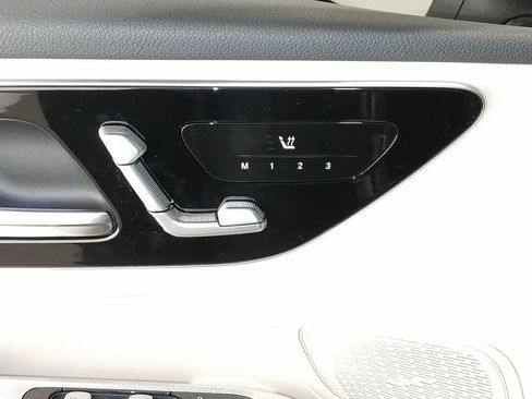New 2026 Mercedes-Benz GLC 300 4MATIC image 18
