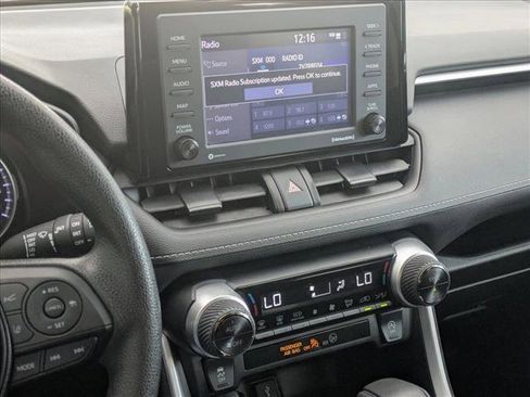 Used 2022 Toyota RAV4 XLE FWD image 13